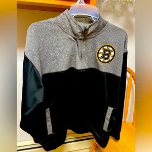 Bruins sweatshirt